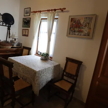 Gyori Lovastanya Cserkeszőlő